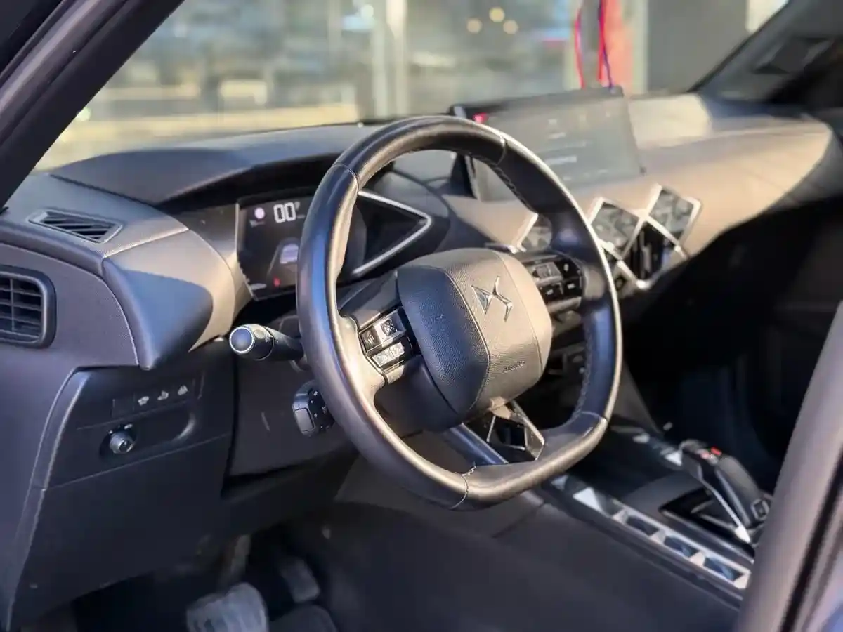 D.s. Ds3 Crossback 1.2 Puretech 155 Rivoli At8 2022 - foto 5