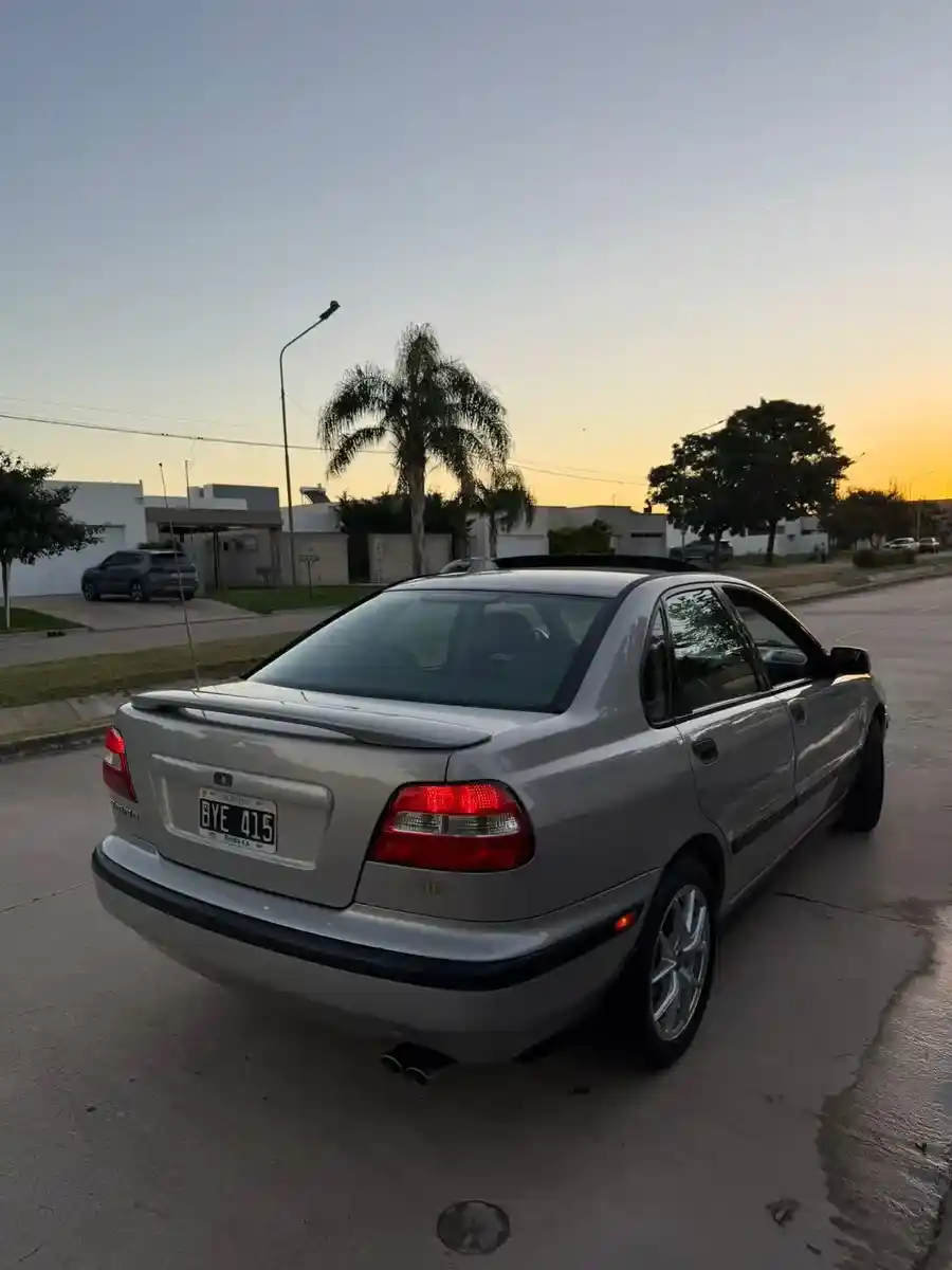 Volvo S40 2.0 Performance 1998 - foto 4