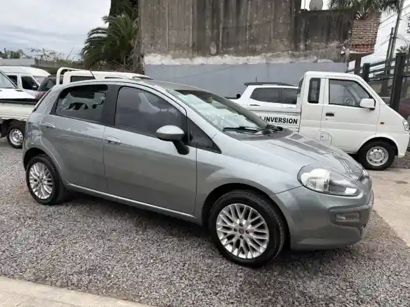 Fiat Punto 1.6 Essence 2013 - foto 4
