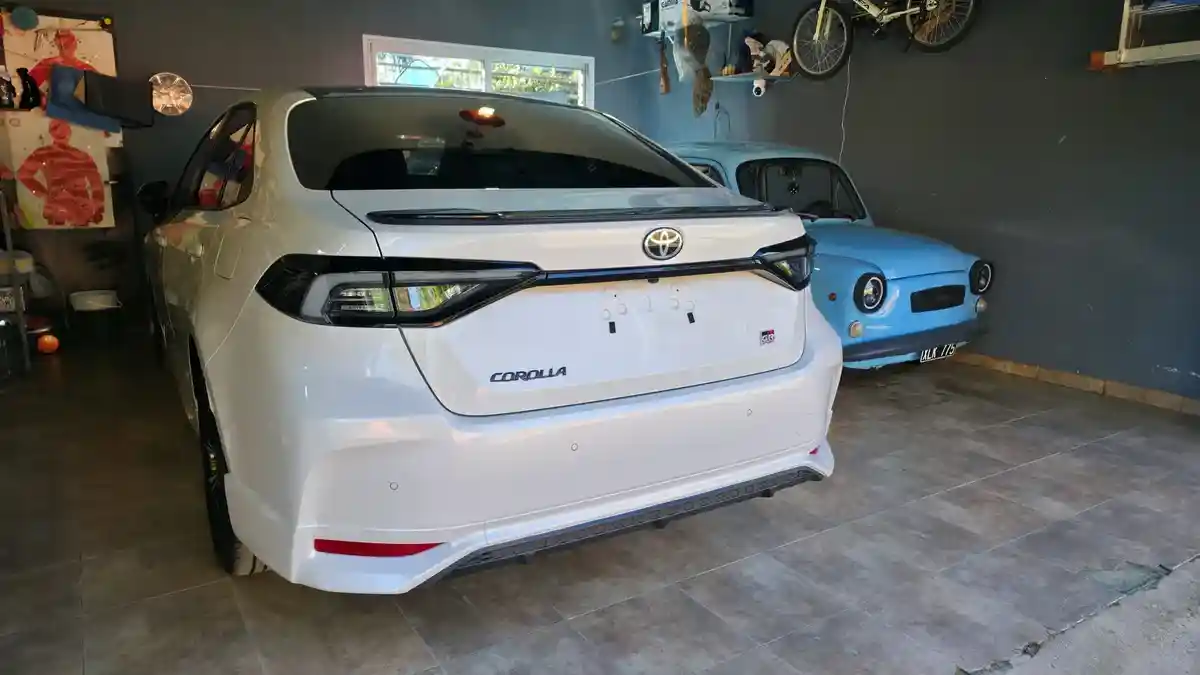 Toyota Corolla 2.0 Gr-Sport Cvt 171Cv 2025 - foto 4