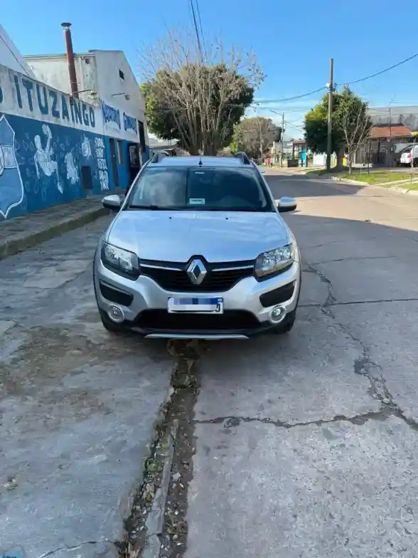 Renault Sandero Stepway 1.6 Privilege 105Cv 2017 - foto 2