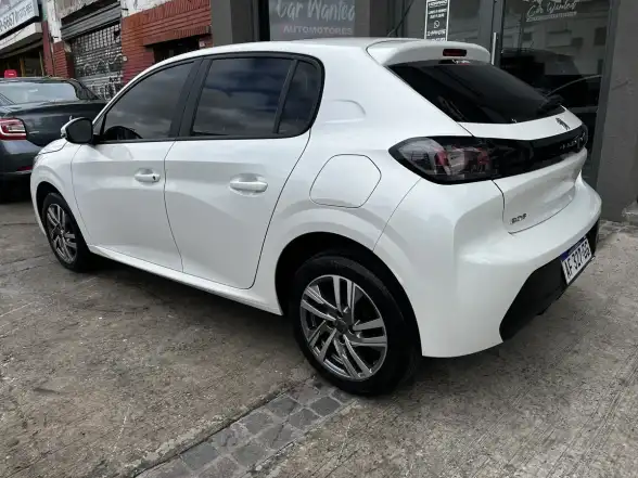 Peugeot 208 1.6 Allure Tiptronic 2022 - foto 4