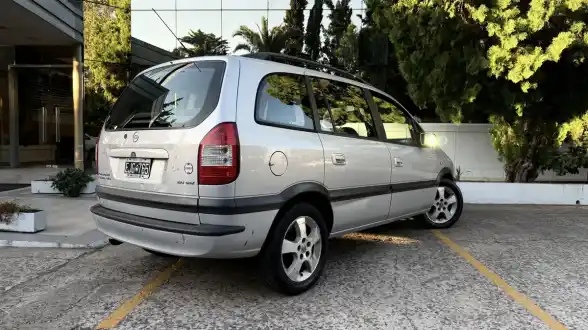 Chevrolet Zafira 2.0 Gls 2004 - foto 3