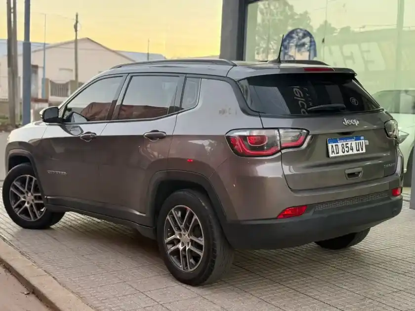 Jeep Compass 2.4 Sport At 2019 - foto 5