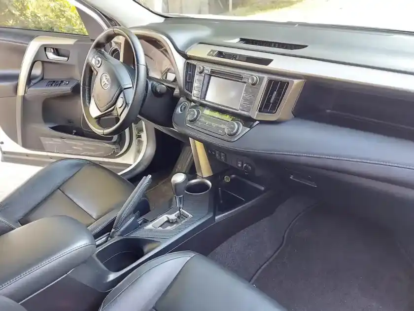 Toyota Rav4 2.5 4X4 Vx 6At 2014 - foto 5