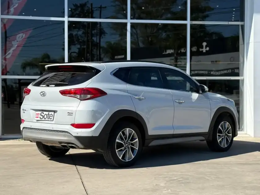Hyundai Tucson 2.0 Style 2Wd At 2018 - foto 2