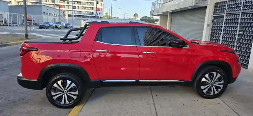 Fiat Toro 2.0 350 Multijet Volcano 4X4 At 2025 - foto 4