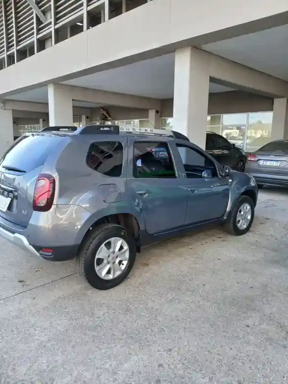 Renault Duster 2.0 Ph2 4X2 Privilege 143Cv 2019 - foto 2