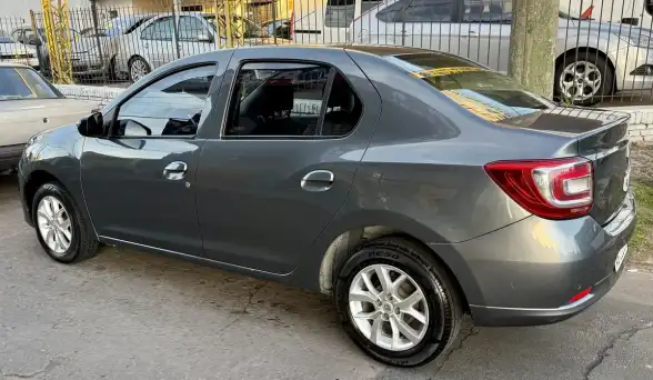 Renault Logan 1.6 Privilége Plus 105Cv Nac 2017 - foto 4