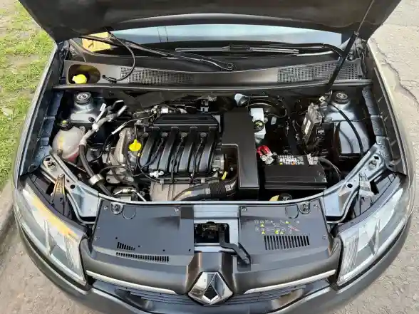Renault Logan 1.6 Privilége Plus 105Cv Nac 2017 - foto 5