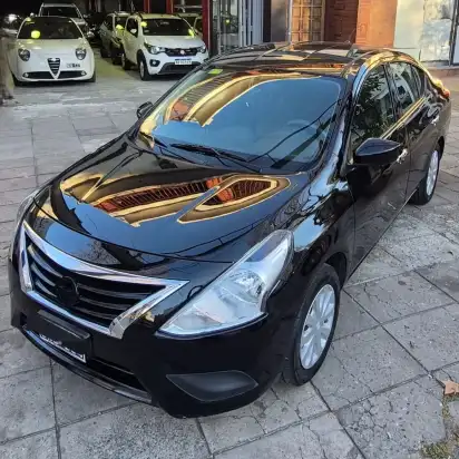 Nissan Versa 2015 - foto 1
