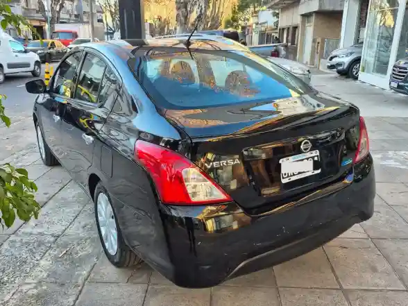 Nissan Versa 1.6 Sense Mt 2015 - foto 5