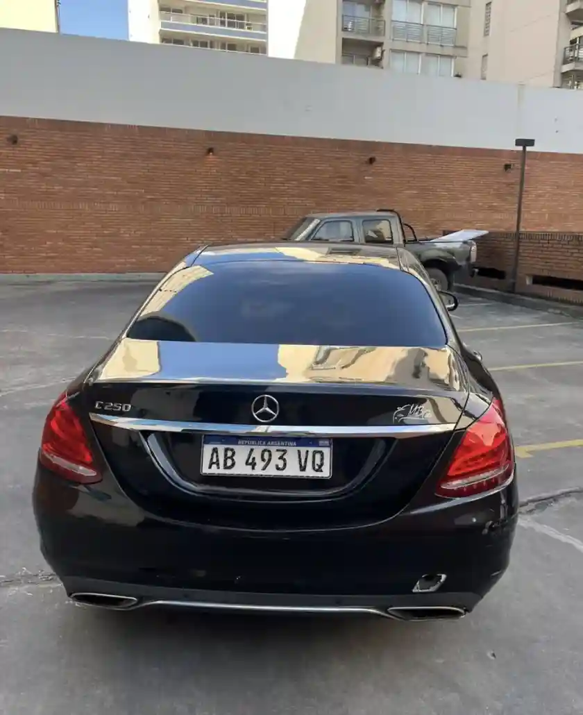 Mercedes-Benz Clase C C250 Avantgarde 2017 - foto 5