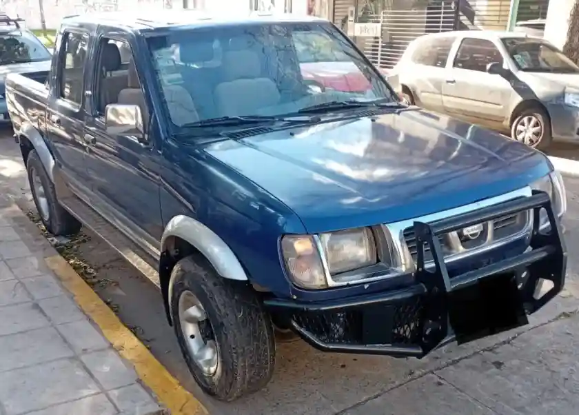 Nissan Pick Up 3.2 Dx 4X4 D/Cab D 1997 - foto 2