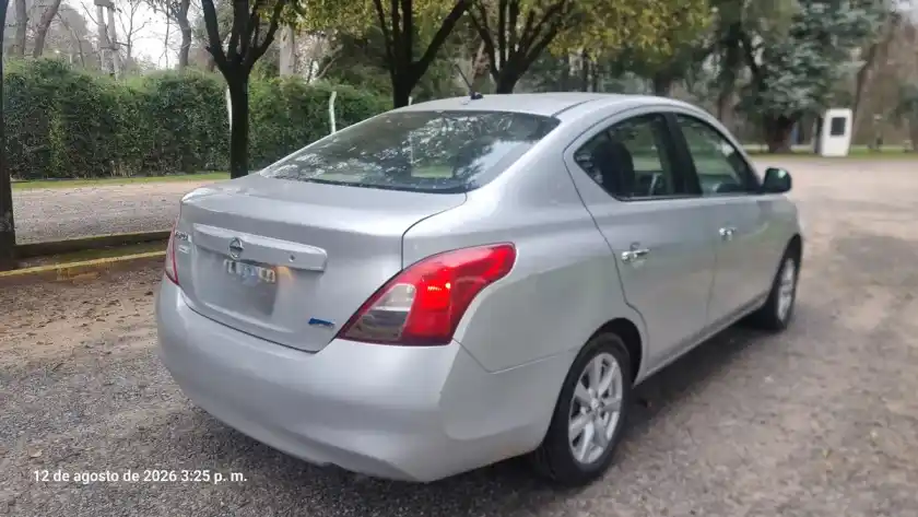 Nissan Versa 1.6 Acenta Mt 2013 - foto 5