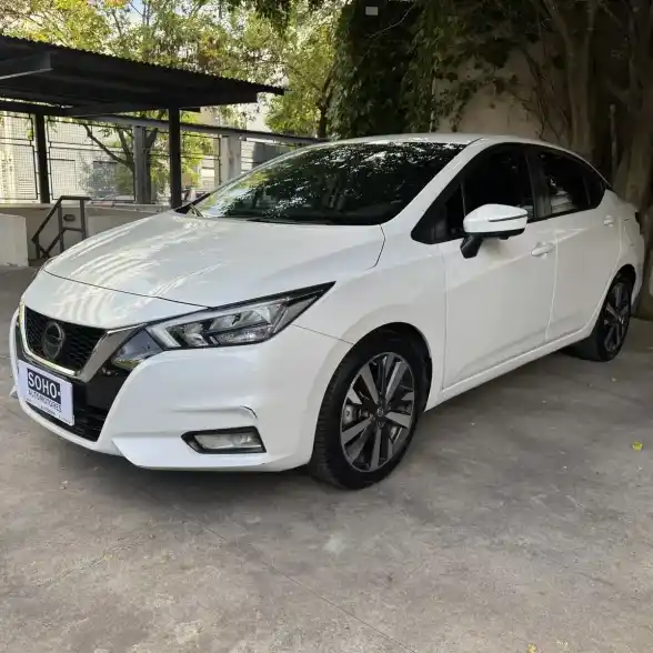 Nissan Versa 2021 - foto 1