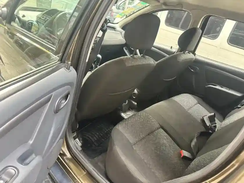 Renault Duster 1.6 4X2 Confort Plus Abs 110Cv 2015 - foto 3