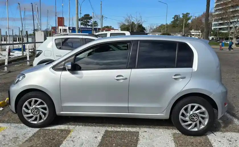 Volkswagen Up! 1.0 High Up! 75Cv 5 P 2018 - foto 2