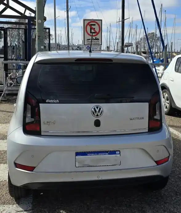 Volkswagen Up! 1.0 High Up! 75Cv 5 P 2018 - foto 4