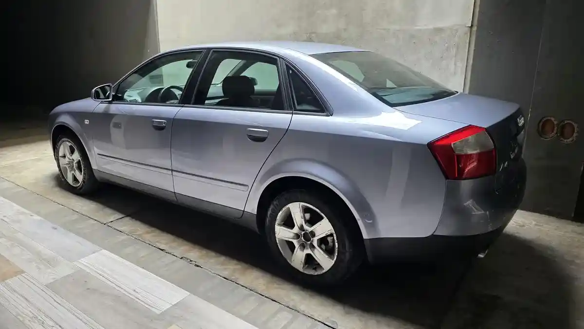 Audi A4 1.8 T 2005 - foto 3
