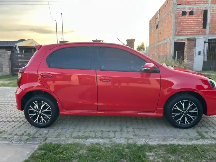 Toyota Etios 1.5 Xls My19 2019 - foto 3