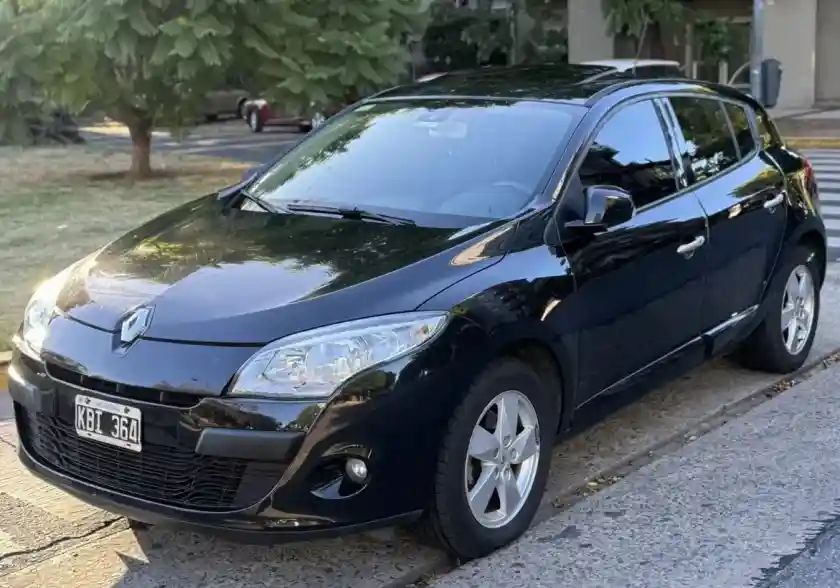 Renault Megane 2011 - foto 1