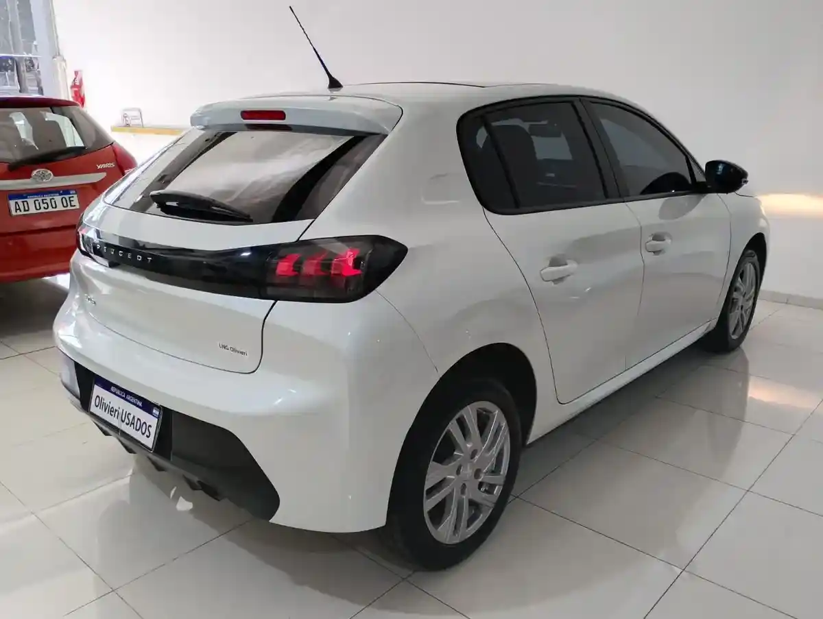 Peugeot 208 1.6 Allure 2024 - foto 5