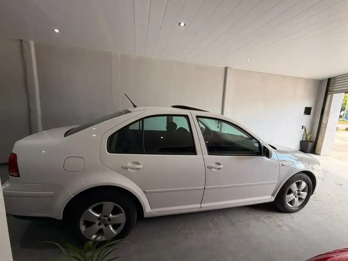 Volkswagen Bora 2.0 Trendline 115Cv 2013 - foto 4