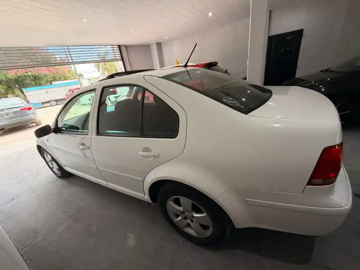 Volkswagen Bora 2.0 Trendline 115Cv 2013 - foto 5