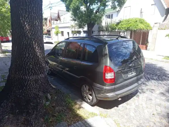 Chevrolet Zafira 2.0 Gls 2010 - foto 3