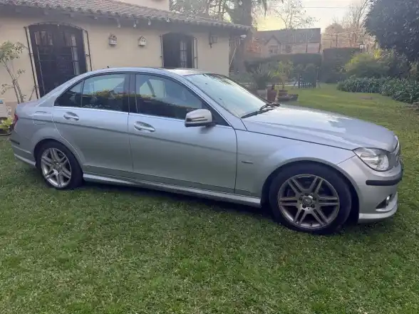 Mercedes-Benz Clase C 250 Cgi Blue Efficency 2011 - foto 2
