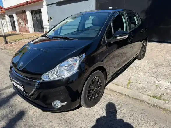 Peugeot 208 1.6 Allure Touchscreen 2015 - foto 1