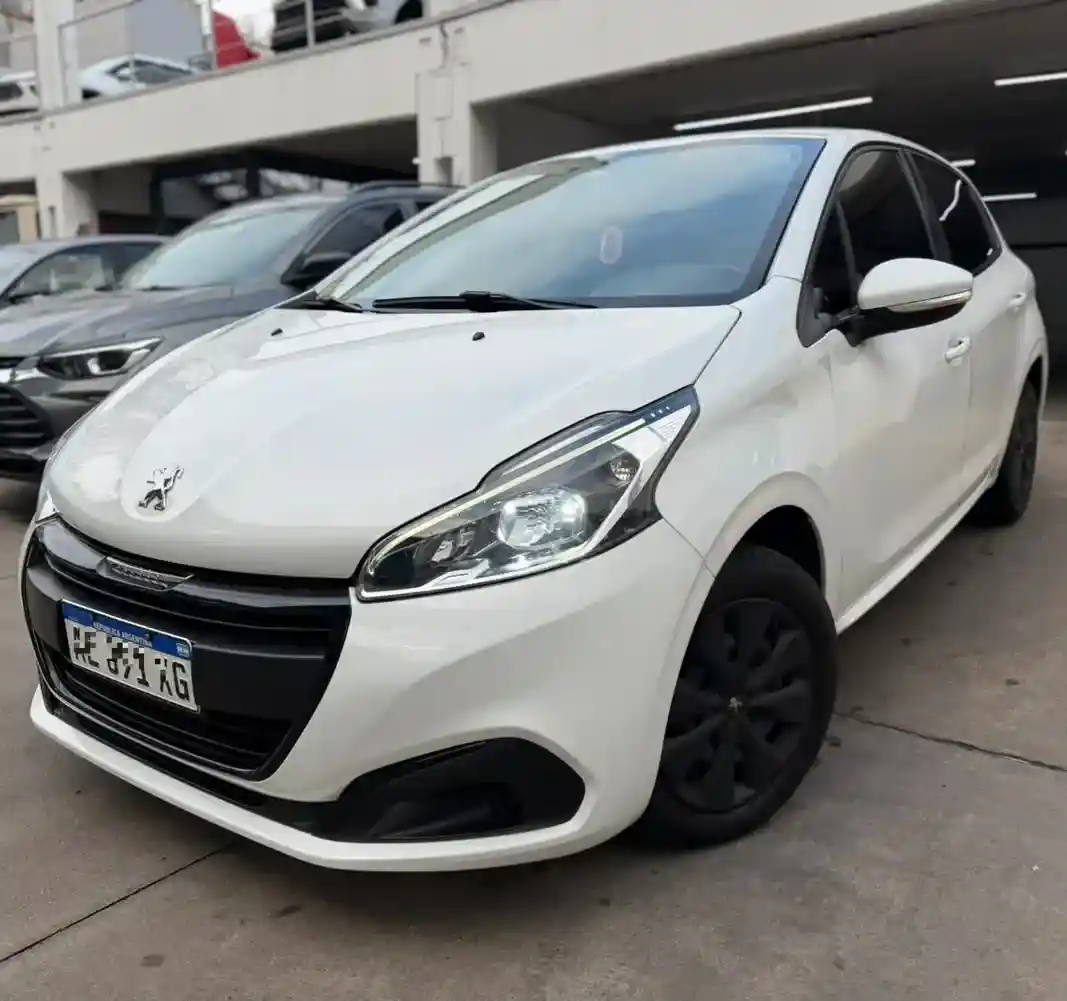 Peugeot 208 2020 - foto 1