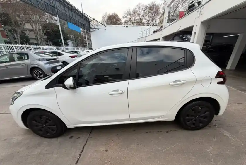 Peugeot 208 1.6 Active 2020 - foto 5