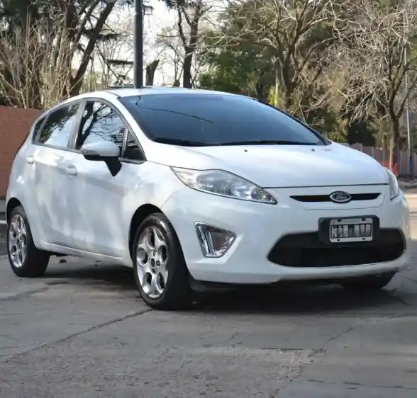 Ford Fiesta Kinetic 1.6 Design 120Cv Titanium 2011 - foto 1