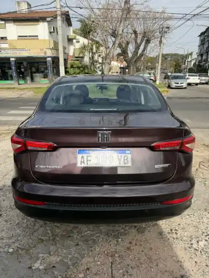 Fiat Cronos 1.8 16V Precision 2022 - foto 4