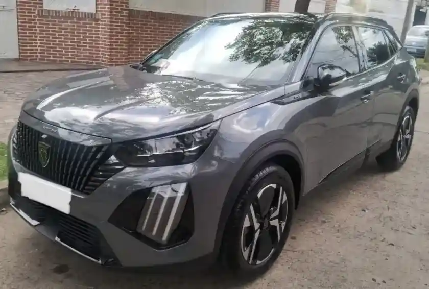 Peugeot 2008 1.0T Gt 2025 - foto 1