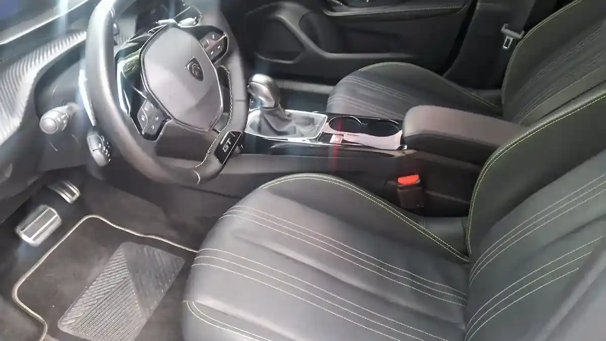 Peugeot 2008 1.0T Gt 2025 - foto 4