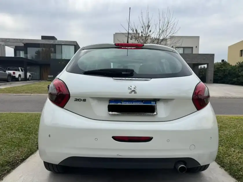 Peugeot 208 1.6 Feline Pack Cuir 2016 - foto 4
