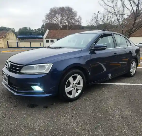 Volkswagen Vento 2.5 Luxury 170Cv 2013 - foto 1