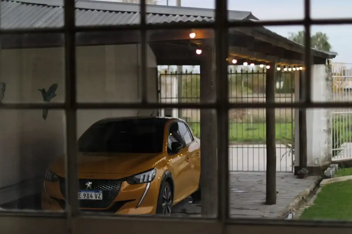 Peugeot 208 1.2 Gt 2021 - foto 5