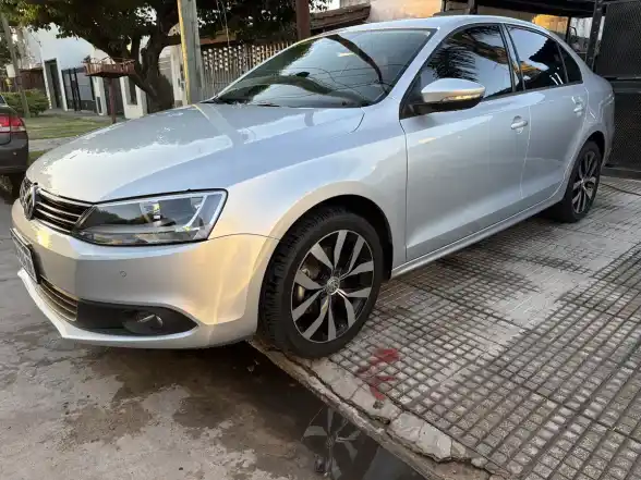 Volkswagen Vento 2.5 Luxury 170Cv 2013 - foto 1
