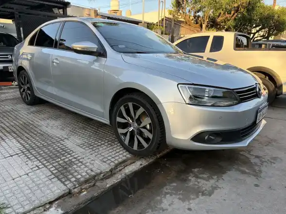 Volkswagen Vento 2.5 Luxury 170Cv 2013 - foto 3