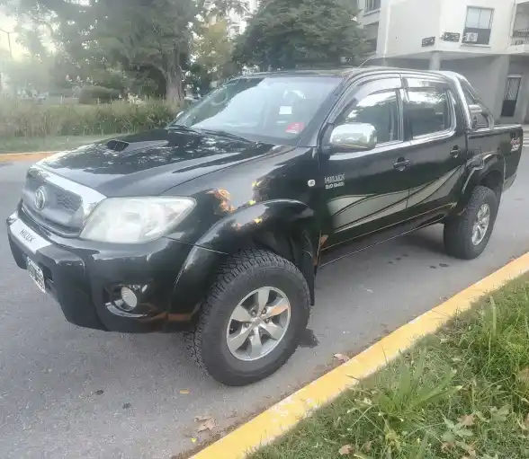 Toyota Hilux Pick-Up 2010 - foto 1