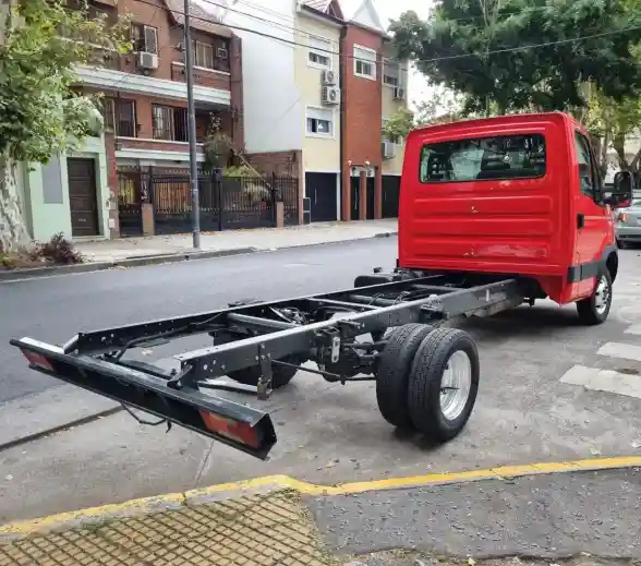 Iveco Daily 3.0 Chasis Cs 136Cv 35C14 3750 2016 - foto 2
