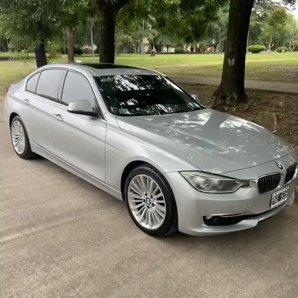 BMW Serie 3 2014 - foto 1
