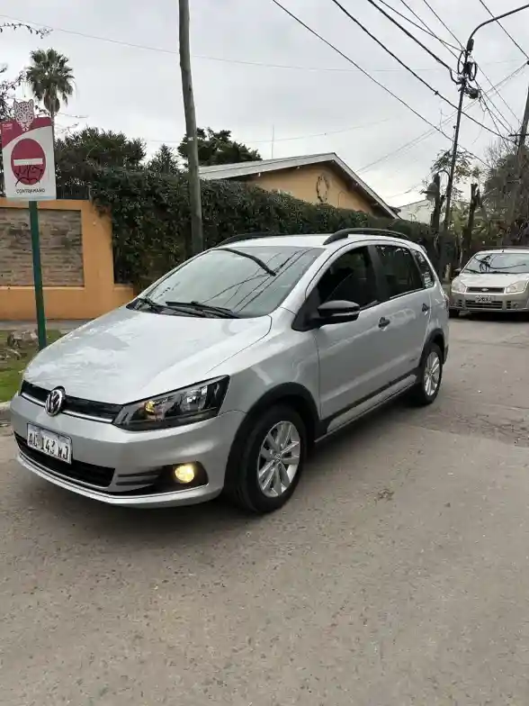 Volkswagen Suran 1.6 Track 2017 - foto 2