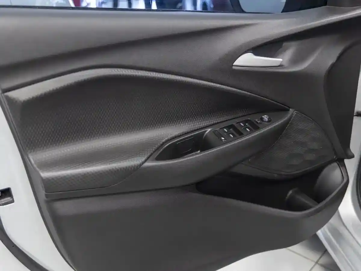 Chevrolet Onix 1,2 90Cv Mt5 Plus Lt 2020 - foto 5