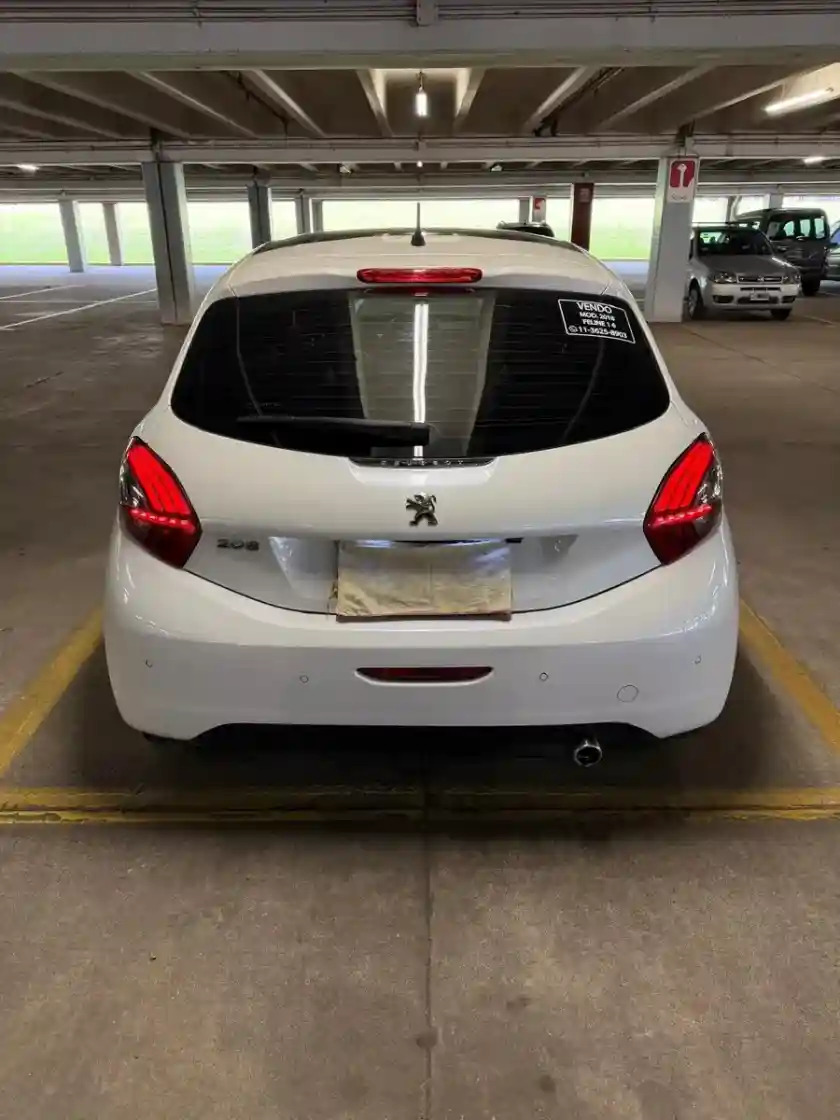 Peugeot 208 1.6 Feline  2018 - foto 4