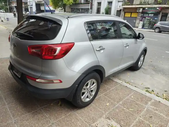 Kia Sportage 2.0 Ex 2Wd 163Cv At 2013 - foto 2